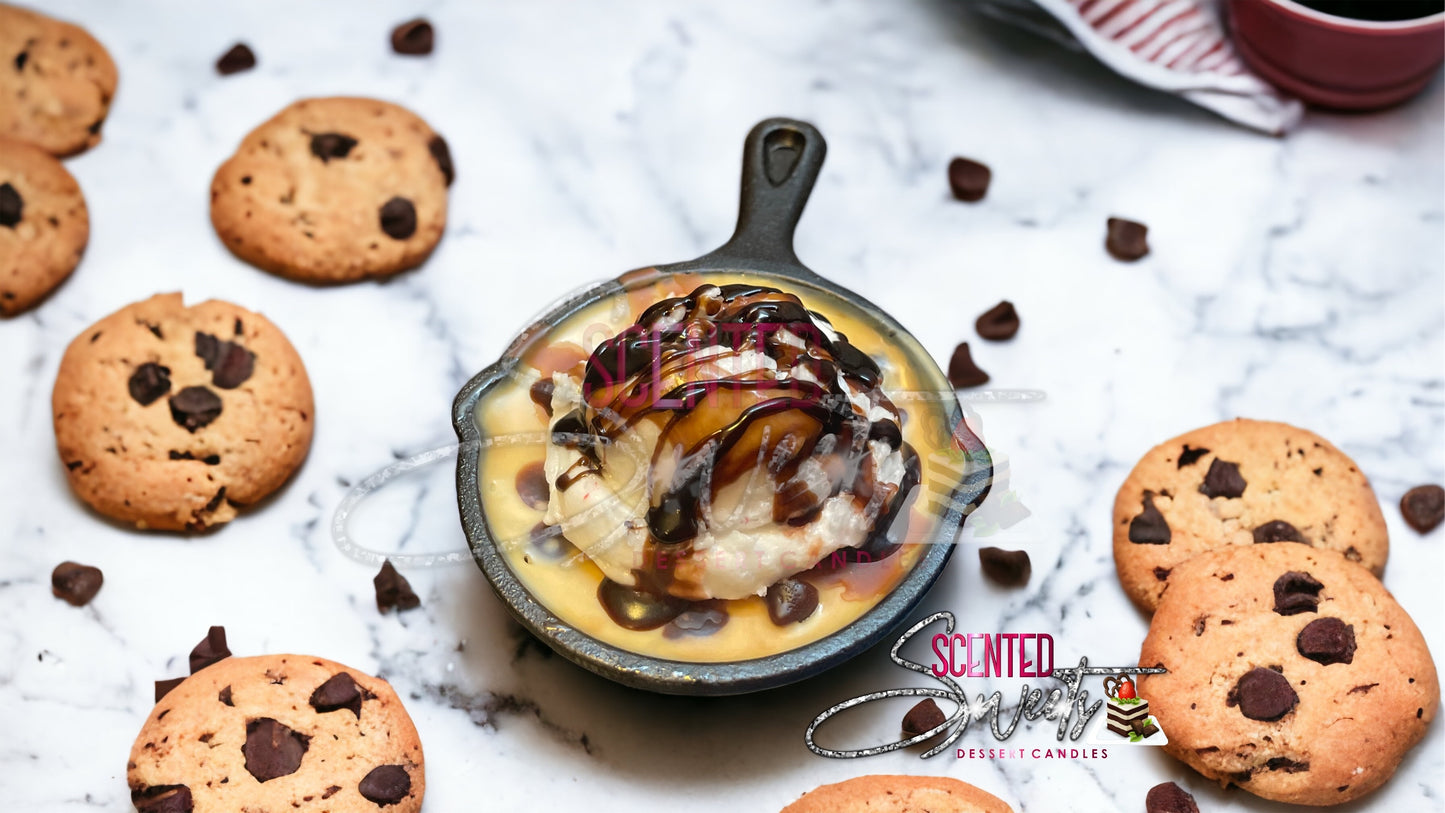 Chocolate chip cookie skillet with Ice cream